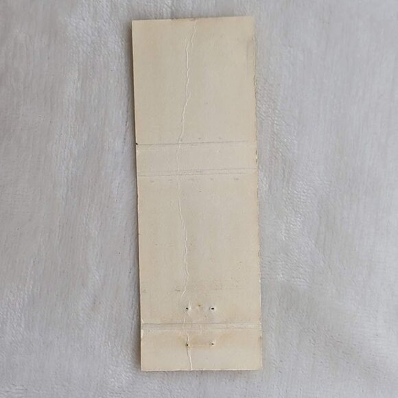 Matchbook Cover Circle Pines Motel Groton SD South Dakota Yellow Black - Picture 4 of 4